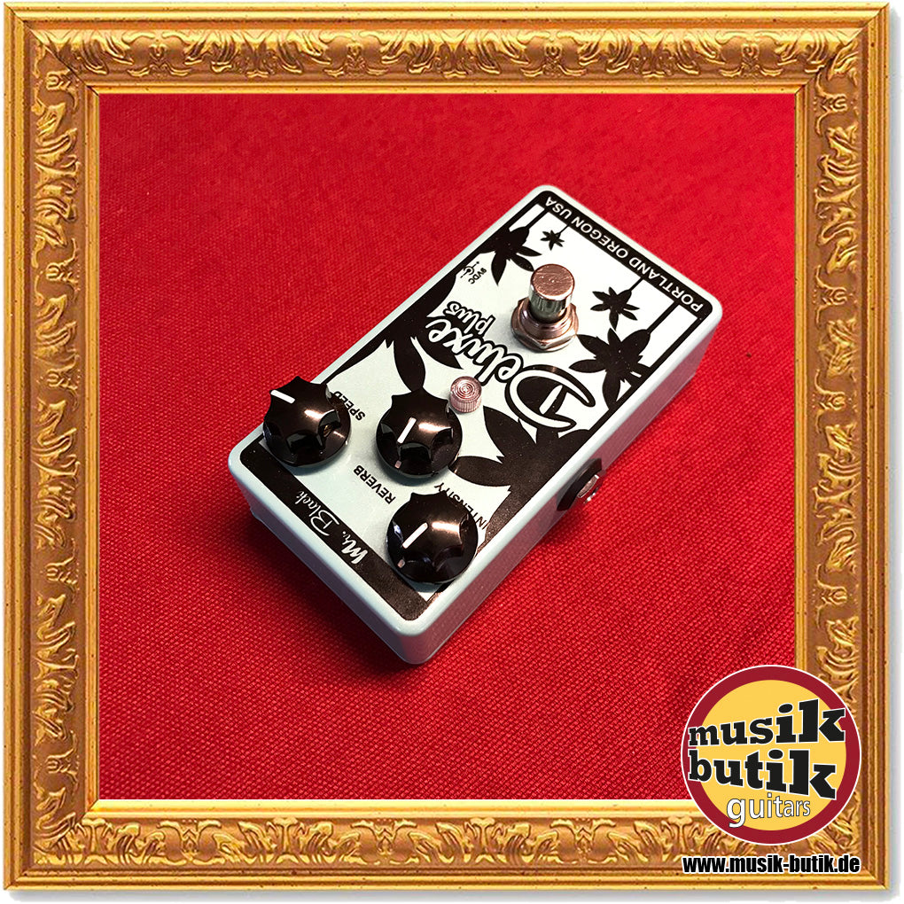 Mr. Black Deluxe Plus Reverb / Tremolo