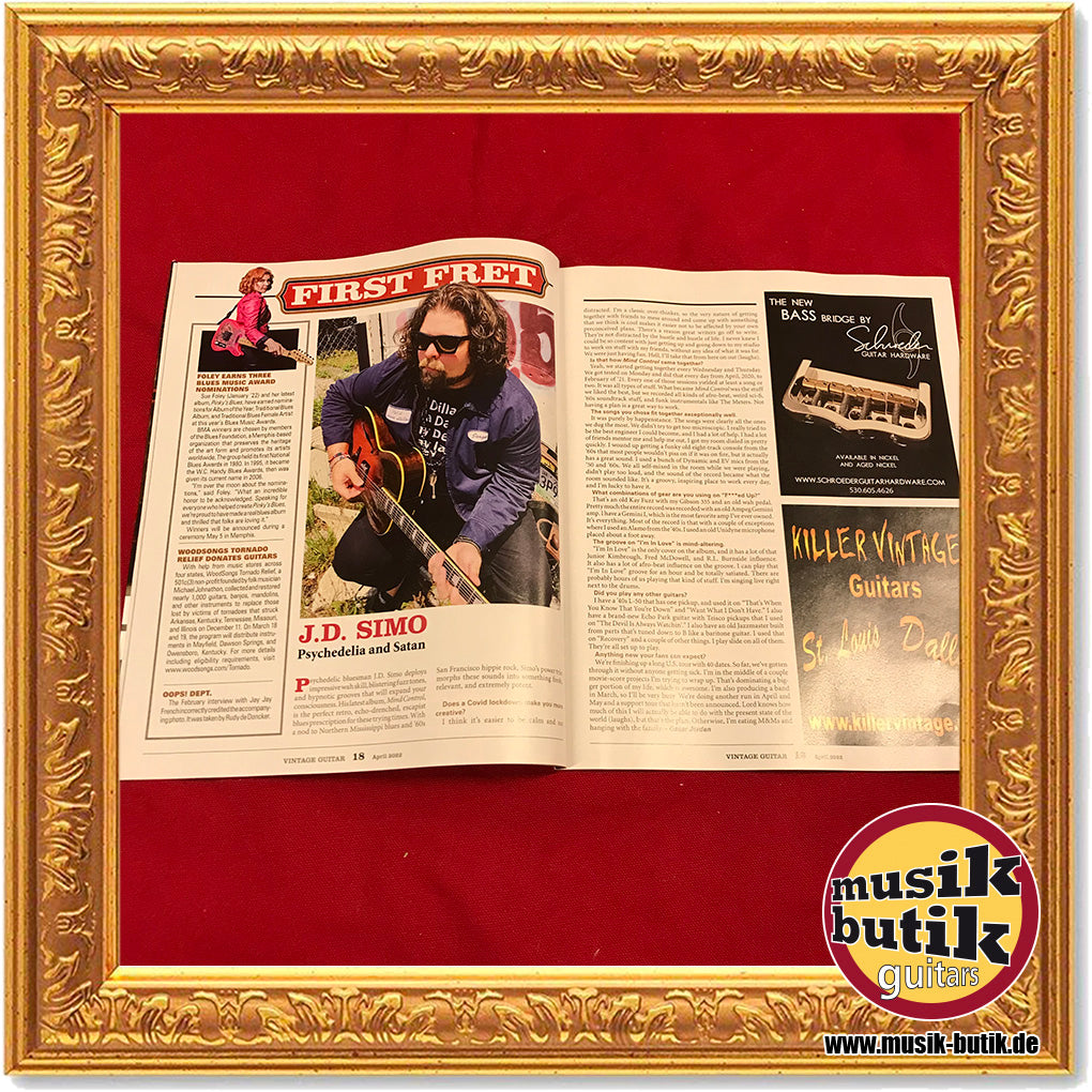Vintage Guitar Magazine 4 2022
