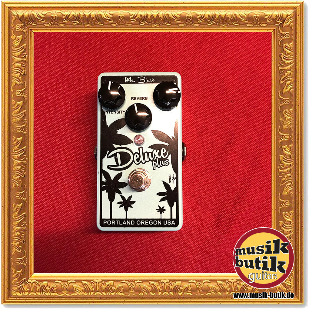 Mr. Black Deluxe Plus Reverb / Tremolo