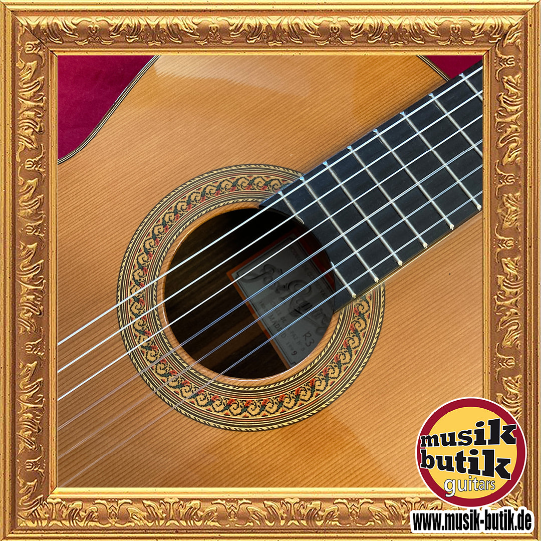 Ramírez R3 Klassikgitarre (1999) – Zeder / Palisander – inkl. Koffer